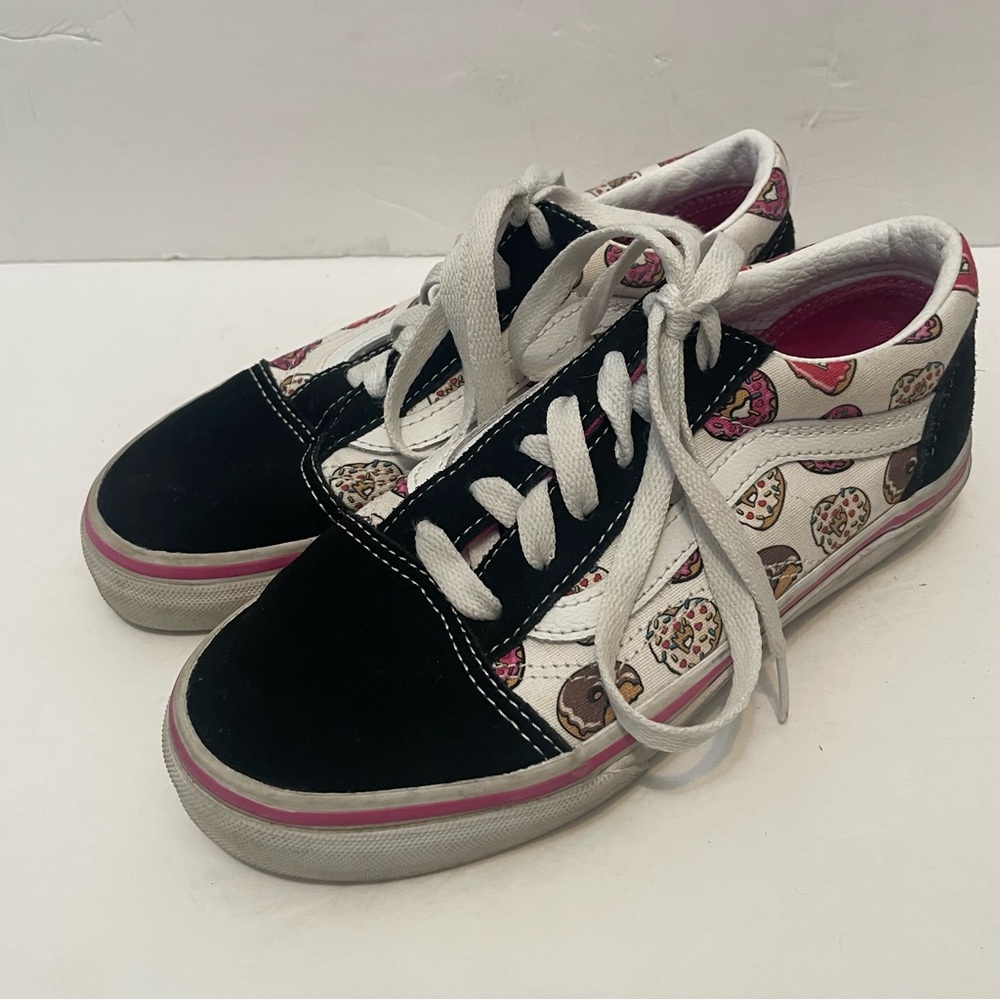VANS Old Skool Kid Shoes Heart Donuts With Laces Size 2.5 US